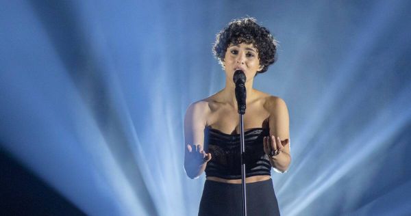Eurovision 2021: Η Γαλλία με τη Barbara είναι ένα από τα φαβορί – Μας τραγούδησε «Voilà»