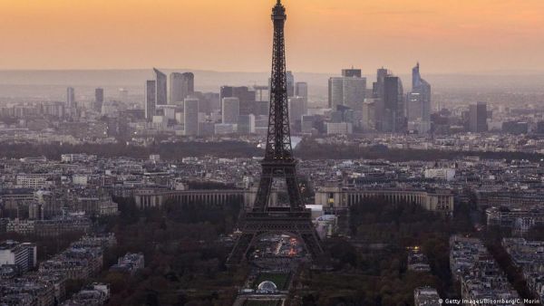 Γιατί πιέζει ο Μακρόν για αλλαγές στην ευρωζώνη;