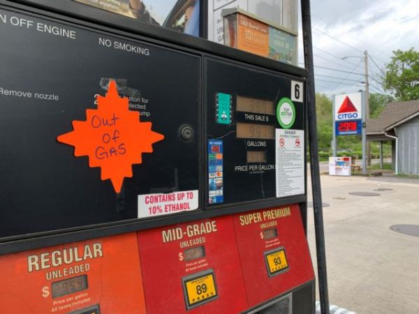 ΗΠΑ: Πάνω από τα 3 δολάρια η βενζίνη για πρώτη φορά εδώ και 6 χρόνια