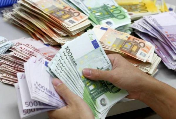 Κρατικά «φέσια»: «Φούσκωσαν» στα 2,565 δισ. ευρώ τον Μάρτιο