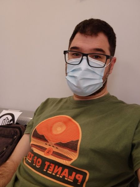 Ηλιόπουλος: Η πρώτη δόση έγινε – Κάνουμε το εμβόλιο για ν’ ανταμώσουμε ξανά