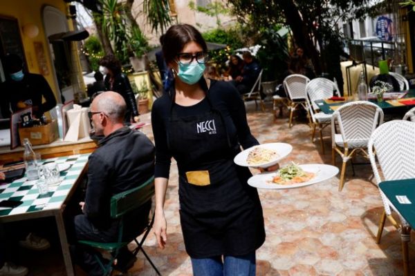 Ιταλία: Στους 207 οι νεκροί από την πανδημία το τελευταίο 24ωρο