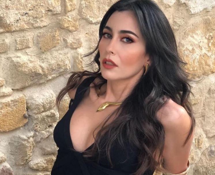 Βαρβάρα Λάρμου: Ποζάρει με μαγιό και αναστατώνει το Instagram