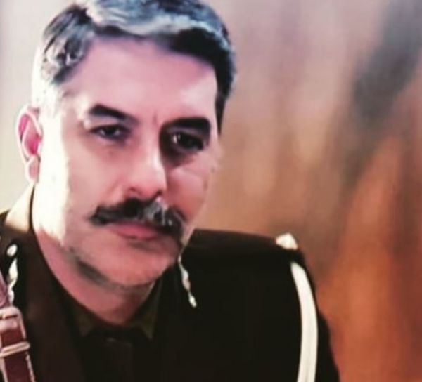 Βασίλης Μπισμπίκης: «Μου έλειψε η αγκαλιά, τα φιλιά, ένα μπαράκι να βγούμε έξω»