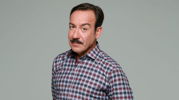 Σωτήρης Καλυβάτσης: «Θαυμάστρια μού ζήτησε να υπογράψω στο γυμνό της κορμί»