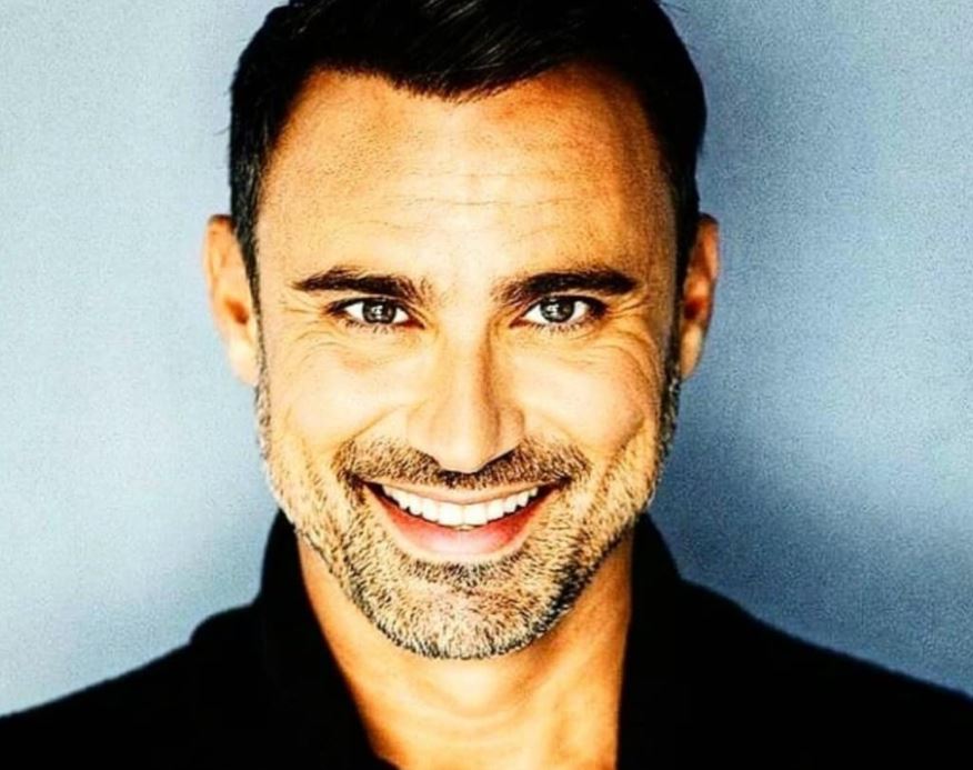 Γιώργος Καπουτζίδης: «Αν ο σύντροφός μου ήθελε παιδί θα μπορούσα να σταθώ στο πλευρό του»