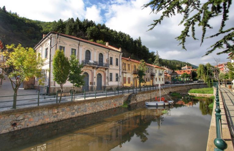 Φλώρινα: Για τοπικό lockdown προειδοποιεί ο δήμαρχος της πόλης