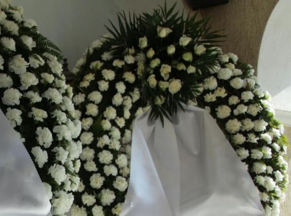 Βαρύ πένθος στην Αιτωλοακαρνανία: Συγγενείς και φίλοι αποχαιρέτησαν την 30χρονη Μαρία