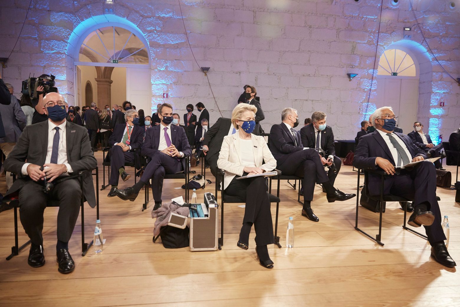 Μητσοτάκης στη Σύνοδο του Πόρτο: Νέα εργατική νομοθεσία να δίνει δύναμη στον εργαζόμενο