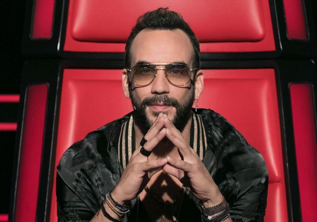 Πάνος Μουζουράκης: Πιο ερωτευμένος από ποτέ με την Τζίνα Βαρελά- Έκλεισαν μαζί δύο χρόνια