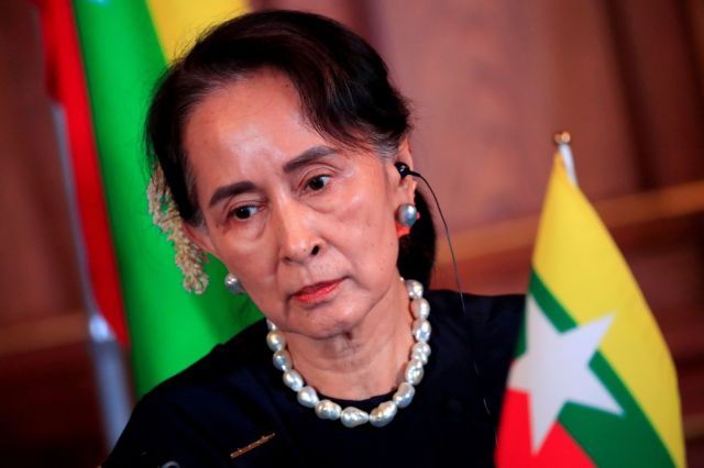 Μιανμάρ: Η Σου Τσι εμφανίστηκε στο δικαστήριο για πρώτη φορά μετά το πραξικόπημα