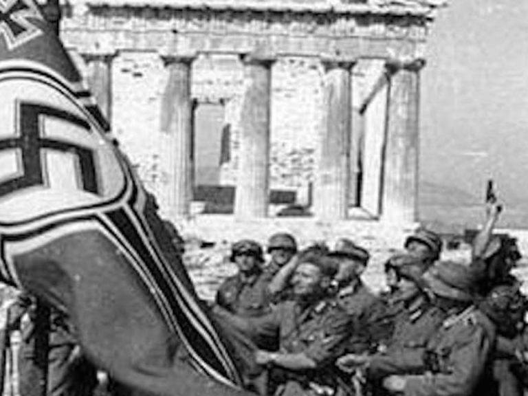 Δένδιας: Το κατέβασμα της ναζιστικής σημαίας στην Ακρόπολη από τους Γλέζο και Σάντα