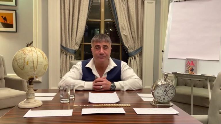 Τουρκία: Νέα «πυρά» Πεκέρ κατά Ερντογάν – «Μαζί στέλναμε όπλα και drones στη Συρία»