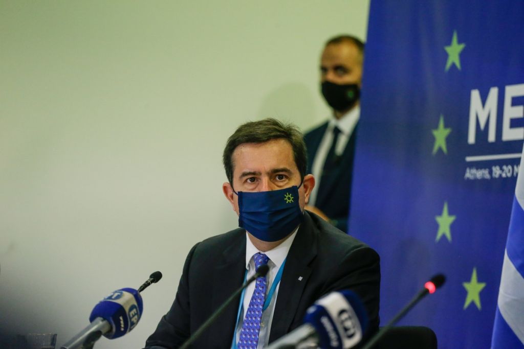 Μηταράκης: Το προσφυγικό θα είναι μαζί μας για δεκαετίες – Ποιοι λόγοι συντέλεσαν στη μείωση των προσφυγικών ροών