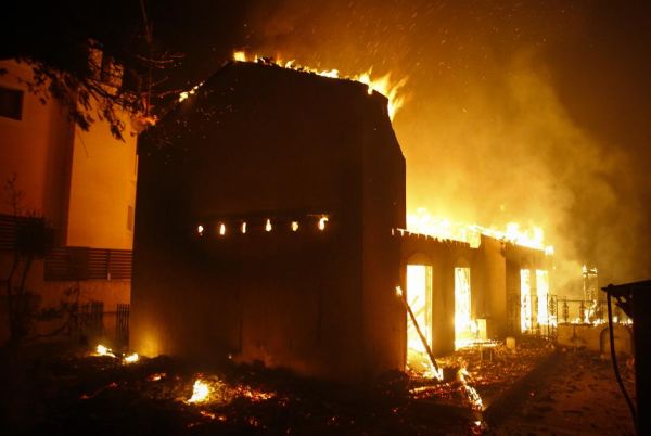 Πυρκαγιά σε δύο σπίτια στη Δαδιά του Εβρου – Μεγάλη αναστάτωση στο χωριό