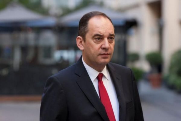 Γιάννης Πλακιωτάκης: Συντετριμμένος για τον θάνατο του αστυνομικού