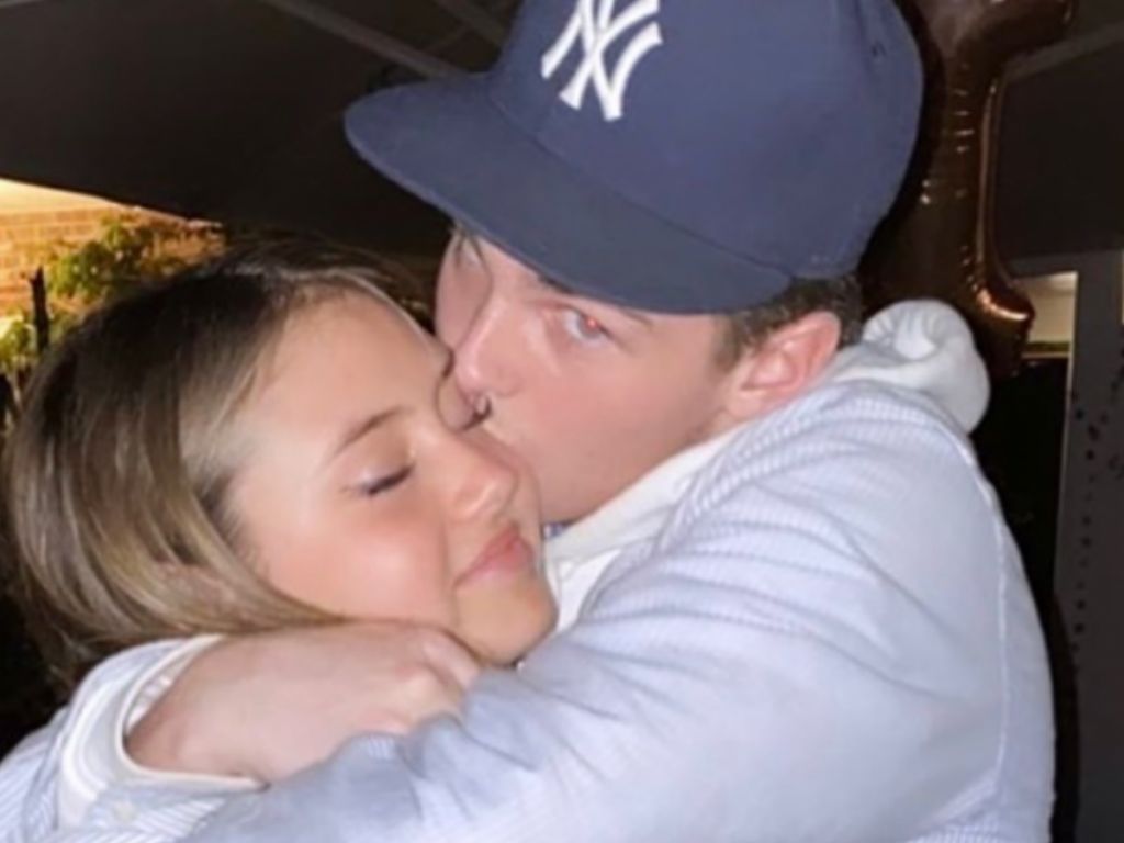 Άρης Ραξέφσκι: Η τρυφερή φωτογραφία του με την κόρη της Χάιντι Κλουμ στα γενέθλιά της