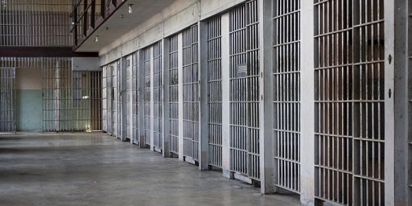 Συμβούλιο Ευρώπης: Λιτότητα και πανδημία υποβαθμίζουν περισσότερο τις συνθήκες κράτησης στις φυλακές