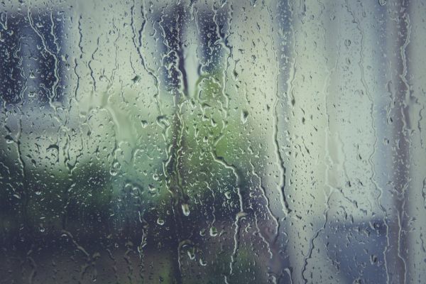 Καιρός: Από τον καύσωνα στο χαλάζι – Πόσο θα διαρκέσει η κακοκαιρία