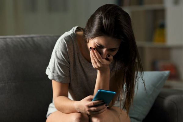Ρόδος: Διέσυραν νοσοκόμα με γυμνές φωτογραφίες – Πού οδήγησε η έρευνα