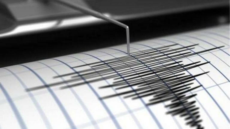 Σεισμός τώρα: 3.9 Ρίχτερ κοντά στην Πάτρα - Αισθητός σε όλη τη Δυτική Ελλάδα
