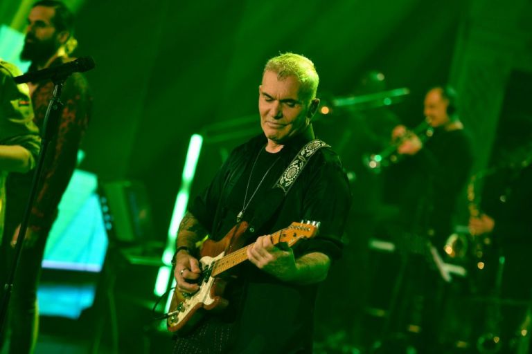 Πάρτι με σπασμένα φρένα από τον Στέλιο Ρόκκο στο MEGA