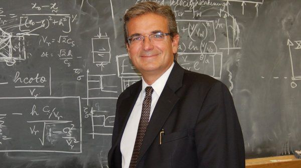 Άρης Ροζάκης: Νέα διάκριση για τον καθηγητή Αεροναυπηγικής και Μηχανολογίας