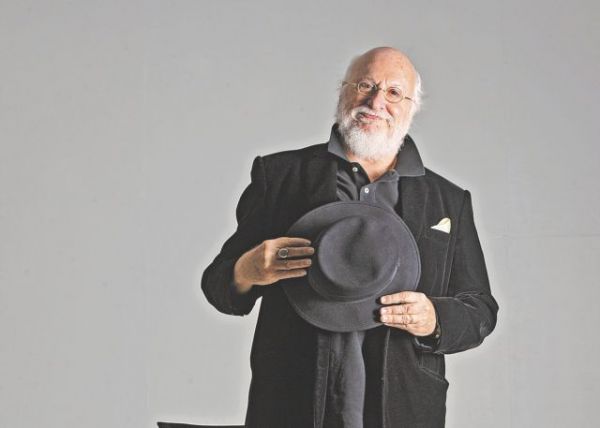 Διονύσης Σαββόπουλος για την πανδημία: «Είναι σαν τη φυλακή στη χούντα»
