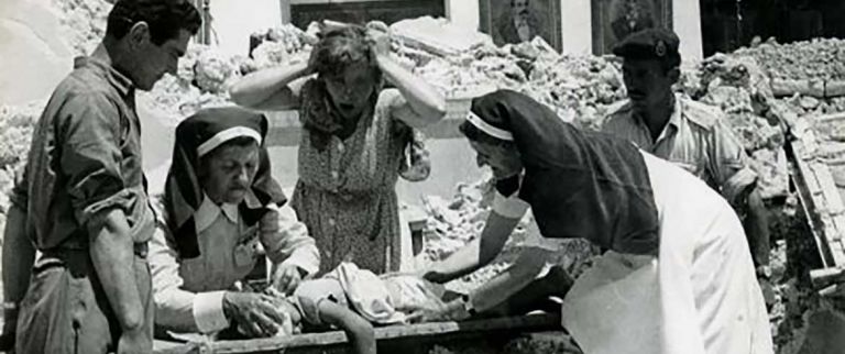 Σεισμός στη Σαντορίνη: Οι συγκλονιστικές στιγμές στο νησί