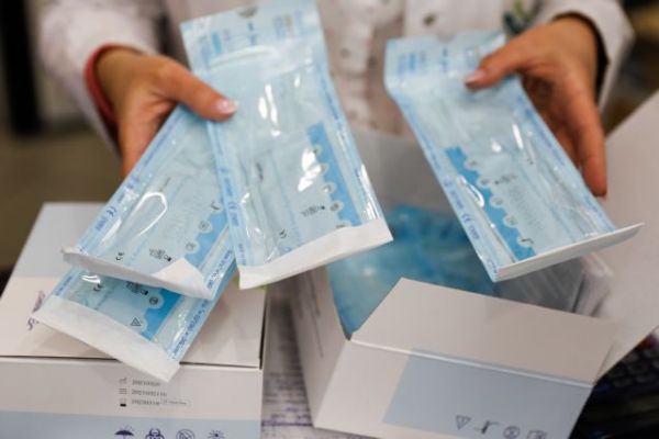 Γονείς μαθητών και στρατιωτικός κατέφυγαν στο ΣτΕ κατά των self test