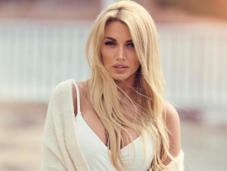 Κωνσταντίνα Σπυροπούλου: Ποιο θα είναι το τηλεοπτικό της μέλλον; – Δυο ριάλιτι… σφάζονται στην ποδιά της