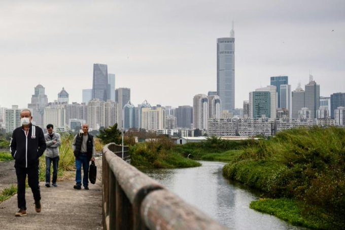 Κίνα: Ενας ουρανοξύστης άρχισε να «τρέμει» και έσπειρε τον πανικό στην πόλη