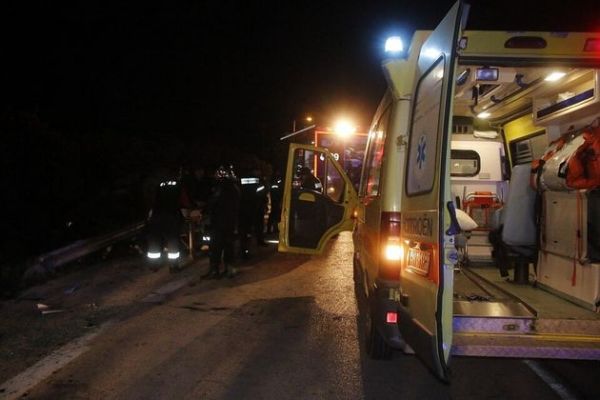 Τέσσερις τραυματίες σε τροχαίο στην Παλαιά Εθνική Οδό Αθηνών – Κορίνθου