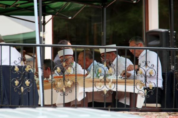 Συνάντηση Τσαβούσογλου με τους ψευδομουφτήδες μετά τις προκλητικές αναφορές για «τουρκική μειονότητα»