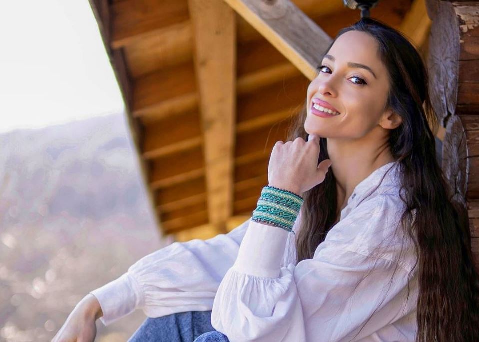 Έλενα Τσικιτίκου: Μιλά για την εμπειρία της στη «Φάρμα» και «καρφώνει» τον Ιατρόπουλο