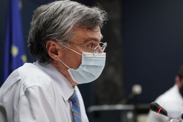 Επανεμφάνιση Τσιόδρα: Οι τρεις προβλέψεις για την πανδημία και το καμπανάκι για τις μεταλλάξεις