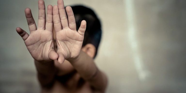 Ηλεία: «Με βίασε ο παππούς μου το βράδυ που ήρθε για να με προσέχει» – Στη φυλακή 62χρονος