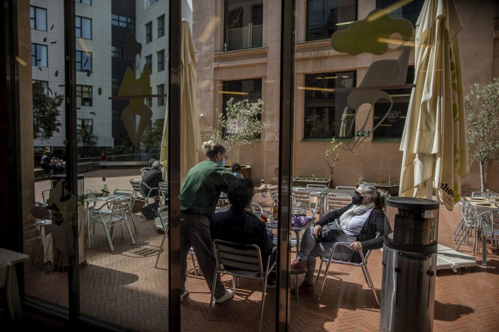 Eurostat: Με προσωρινή απασχόληση εργάζεται το 20,3% των πολιτών που γεννήθηκαν εκτός ΕΕ