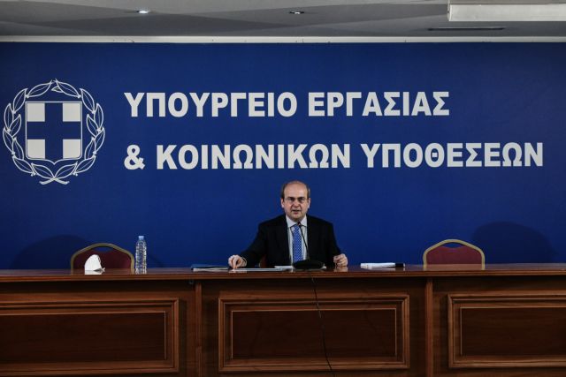 Ψηφιακή Κάρτα Εργασίας: Σε ποιους κλάδους θα εφαρμοστεί – Πώς θα καταγράφονται οι υπερωρίες