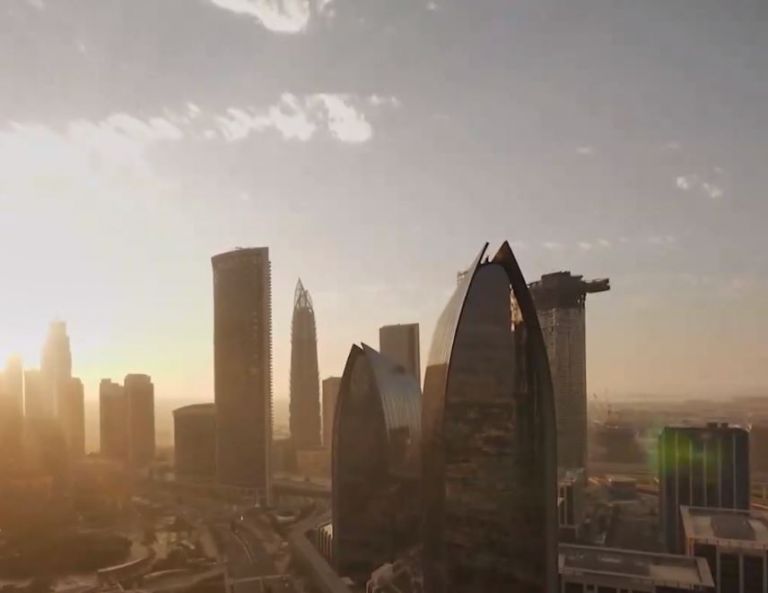 Ντουμπάι: Πάσχα έκαναν Έλληνες στο Εμιράτο με σούβλες και κοκορέτσια