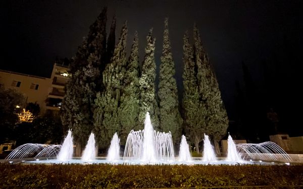 «Μεταμορφώθηκαν» τα πρώτα 20 σιντριβάνια της πόλης από το Δήμο Αθηναίων