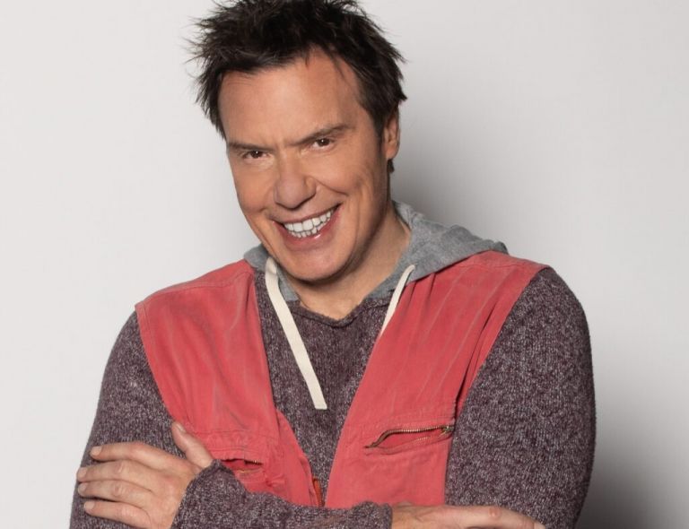 Στράτος Τζώρτζογλου: Η φάρσα στον Νίκο Μουτσινά – Βίντεο