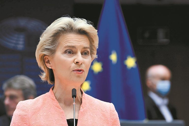 Φον ντερ Λάιεν: Η άρση των πατεντών δεν θα λύσει το πρόβλημα