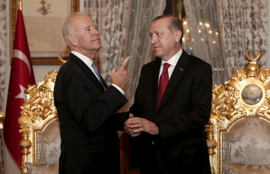 Ερντογάν: Μετά τις απειλές… ευελπιστεί σε «νέα εποχή» ήρεμων σχέσεων μεταξύ Τουρκίας – ΗΠΑ