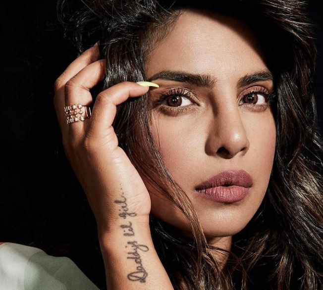 Πριγιάνκα Τσόπρα: Εκστρατεία για τη δραματική αύξηση κρουσμάτων κοροναϊού στην Ινδία