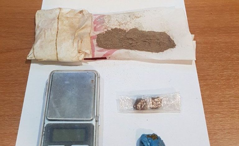 Μυτιλήνη: Εντοπίστηκε δέμα με ηρωίνη σε εταιρεία ταχυμεταφορών