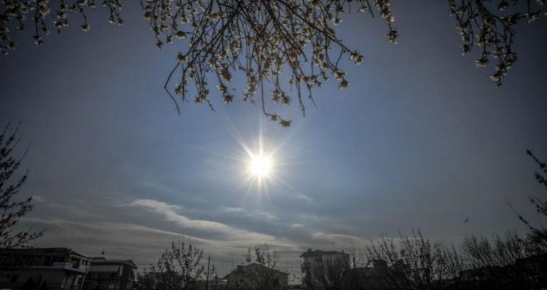 Καιρός: Απομακρύνεται η σκόνη από την ατμόσφαιρα – Ηλιοφάνεια τις επόμενες μέρες
