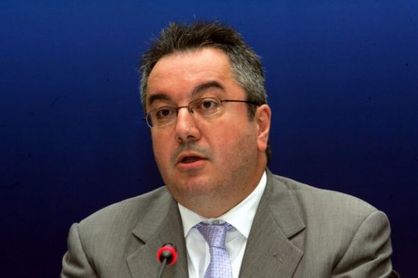Ηλίας Μόσιαλος: Η συγκινητική κίνησή του και το ευχαριστώ από το «Χαμόγελο του Παιδιού»