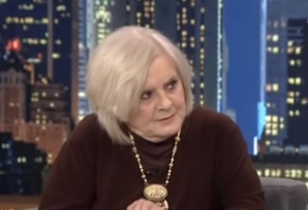 Πηνελόπη Πιτσούλη: Η τρυφερή εξομολόγηση για τον άντρα της και οι κλίκες του θεάτρου