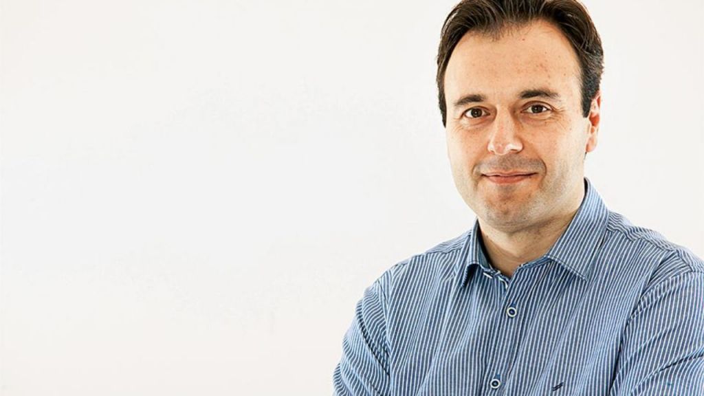 Δώστε λύση επιτέλους. Τι φταίει ο κόσμος;